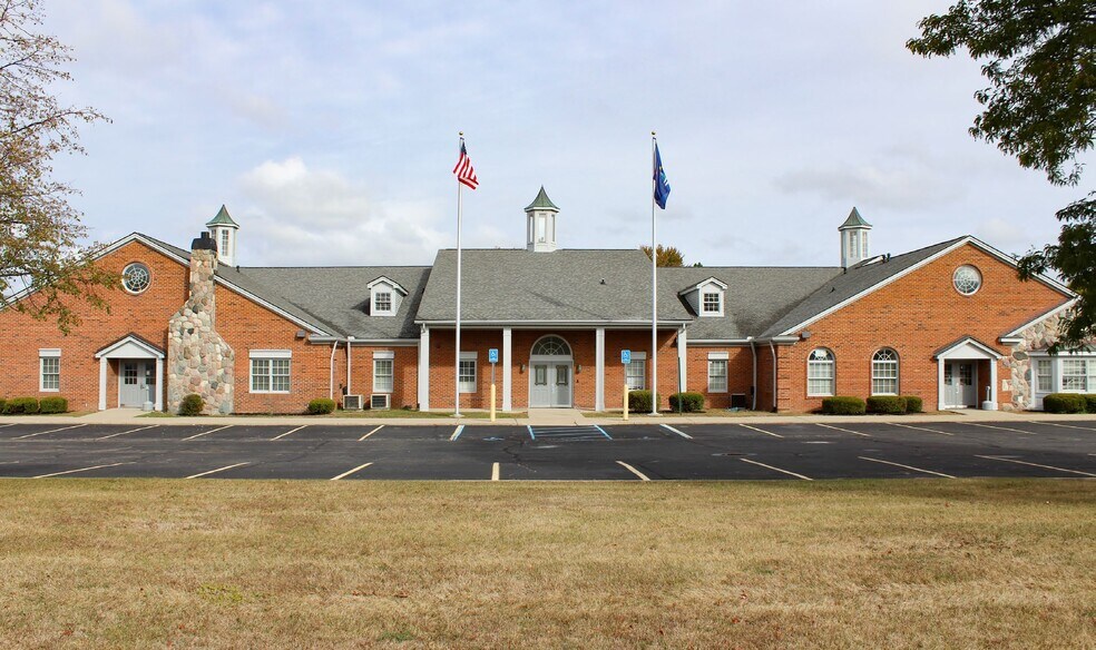 More Photos Of 3777 Eighteen Mile Rd, Sterling Heights Office For Sale