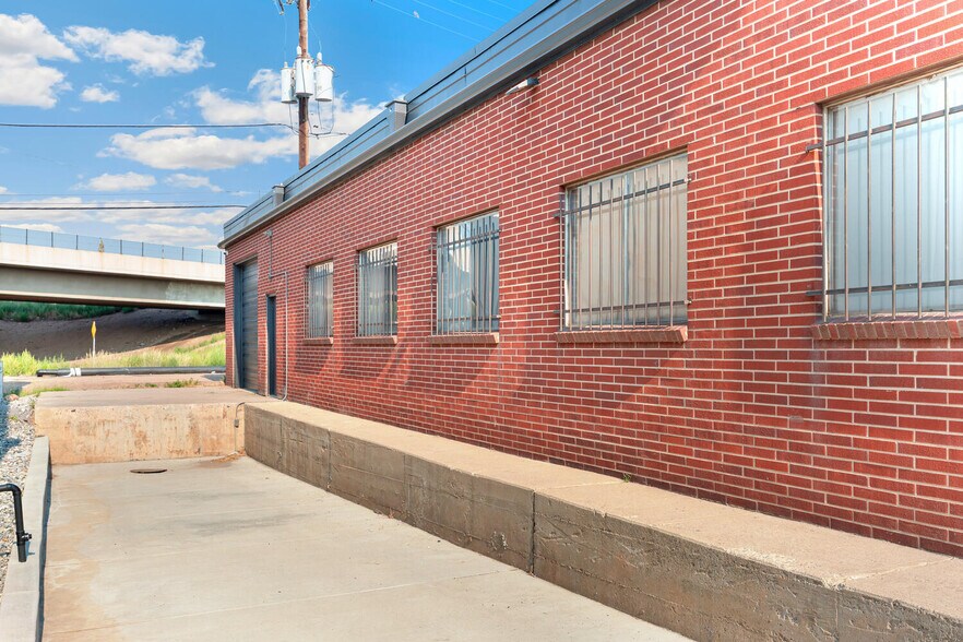 More Photos Of 781-785 Vallejo St, Denver Warehouse For Lease