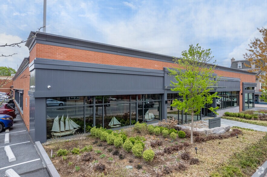 More Photos Of 1 E Main St, Ephrata Warehouse For Lease