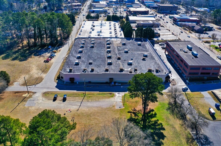 Primary Photo Of 112-118 Jones St, Fuquay Varina Warehouse For Lease