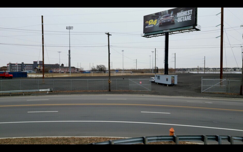 More Photos Of 6425 New State Rd, Philadelphia Land For Lease