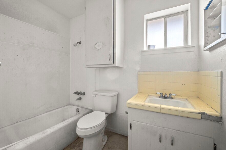 More Photos Of 110 Mary Louise Dr, San Antonio Apartments For Sale