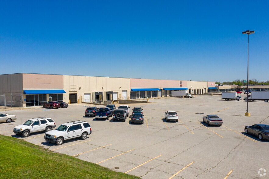 Primary Photo Of 9797-10161 E Admiral Pl, Tulsa Showroom For Lease