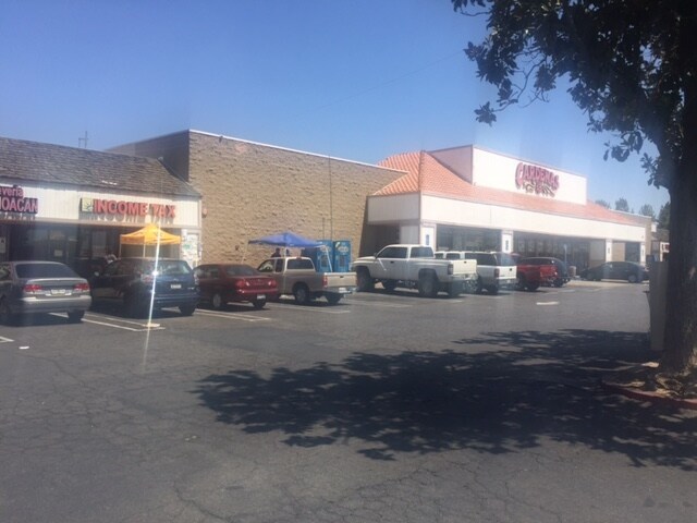 More Photos Of 1451-1469 S San Jacinto Ave, San Jacinto Restaurant For Lease