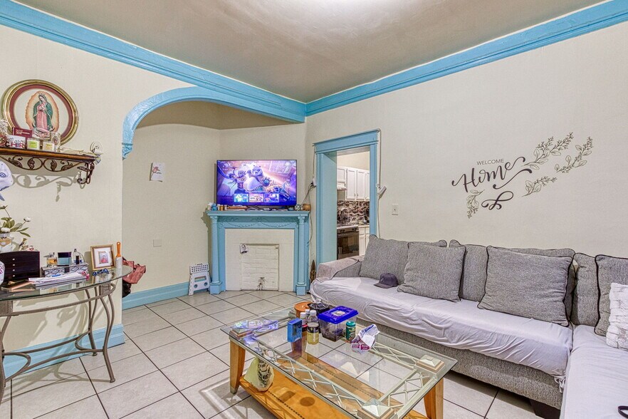 More Photos Of 423 W Grand Blvd, Detroit Apartments For Sale