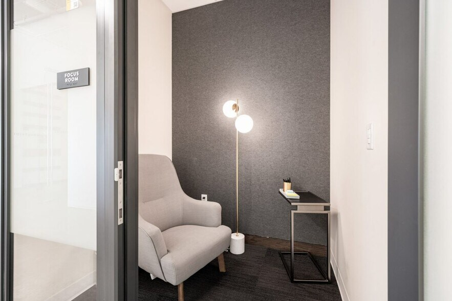 More Photos Of 2801 E Camelback Rd, Phoenix Coworking Space