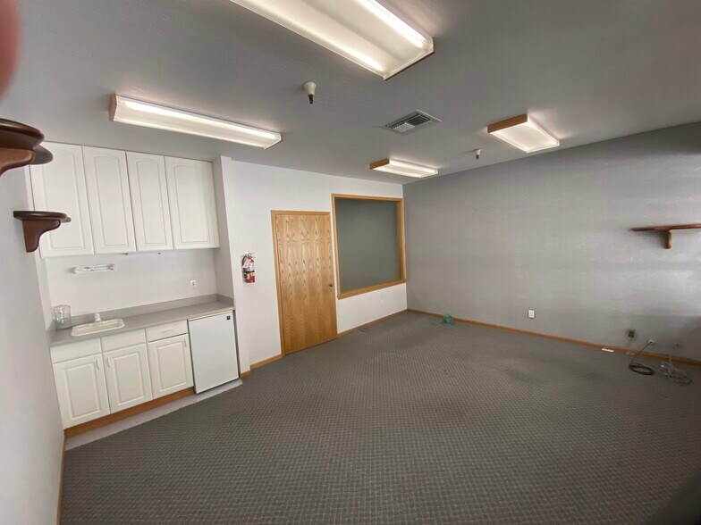 More Photos Of 295 Highway 50, Stateline Office For Sale