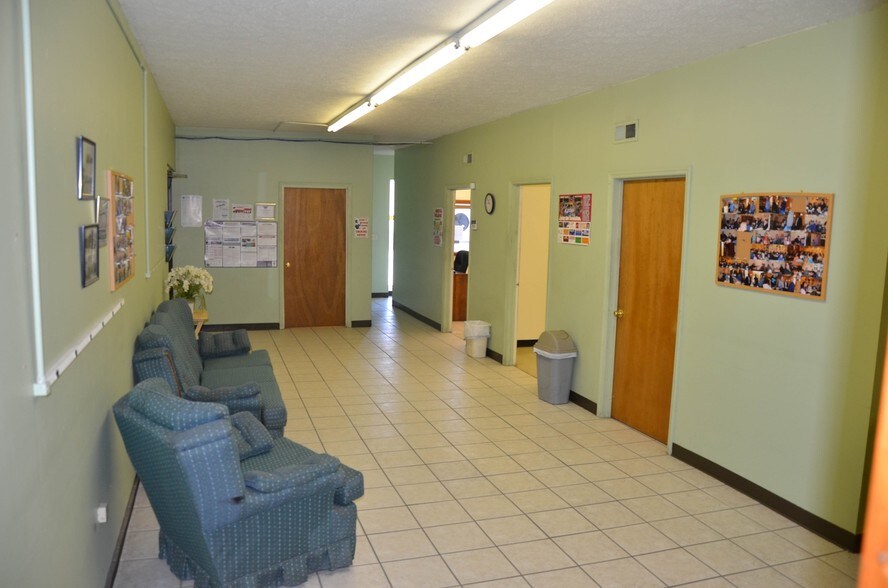 More Photos Of 2790 Wysor Rd, Draper Truck Terminal For Sale