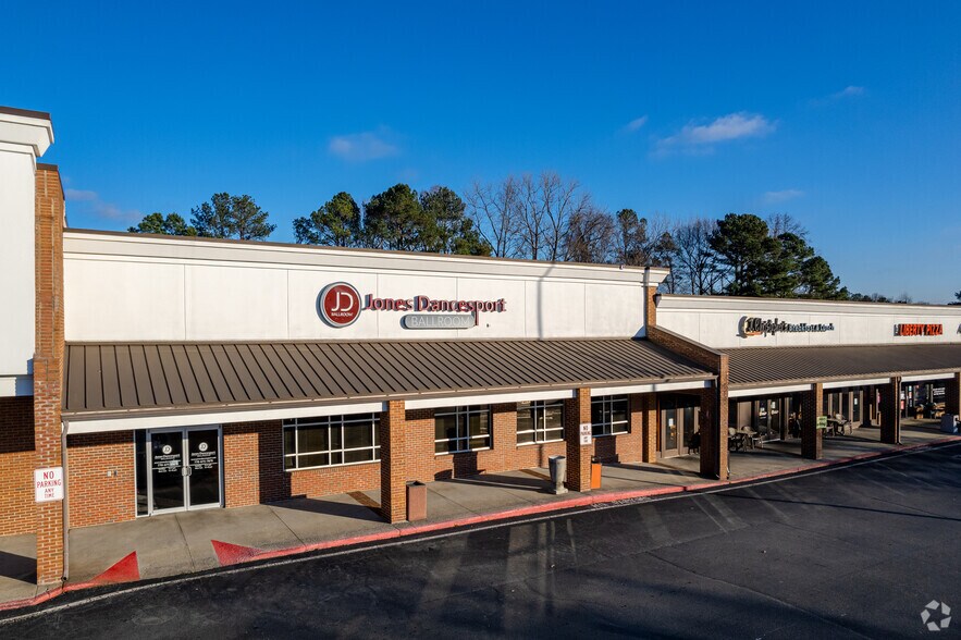 More Photos Of 1275 Powers Ferry Rd SE, Marietta Freestanding For Lease