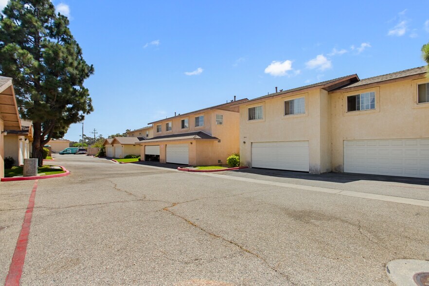 More Photos Of 220-244 Garcia St, Santa Paula Apartments For Sale