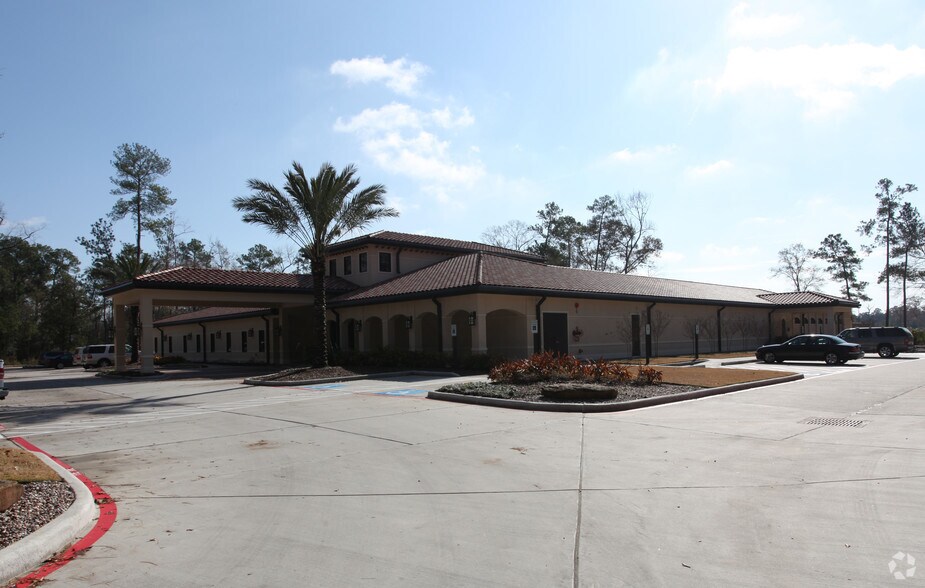 More Photos Of 119 Vision Park Blvd, Shenandoah Medical For Sale