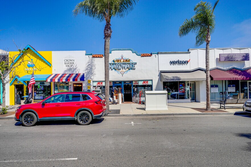 More Photos Of 949-951 Orange Ave, Coronado Storefront For Lease