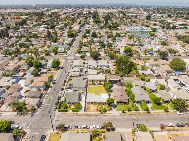 More Photos Of 5917 Converse Ave, Los Angeles Multifamily For Sale