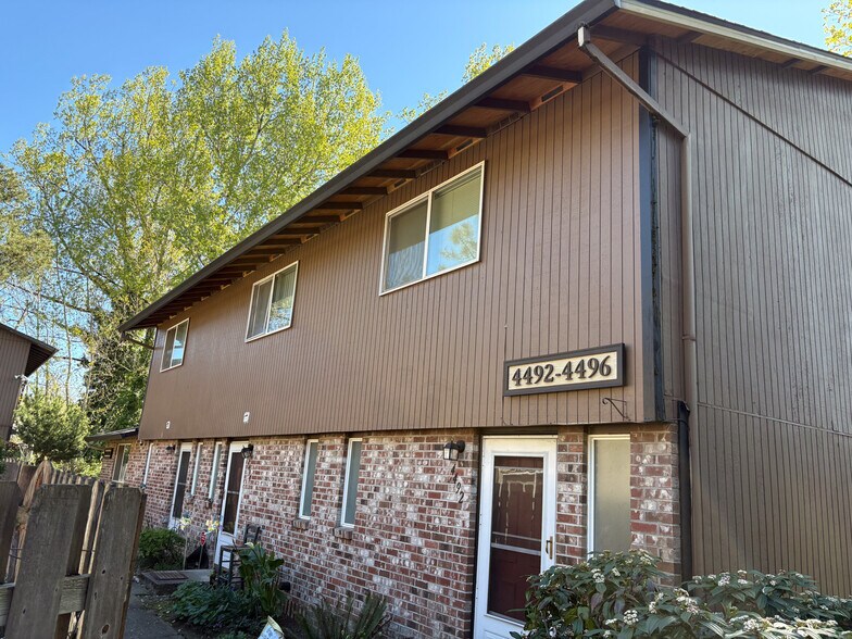 More Photos Of 4484 SE Boardman Ave, Milwaukie Multifamily For Sale