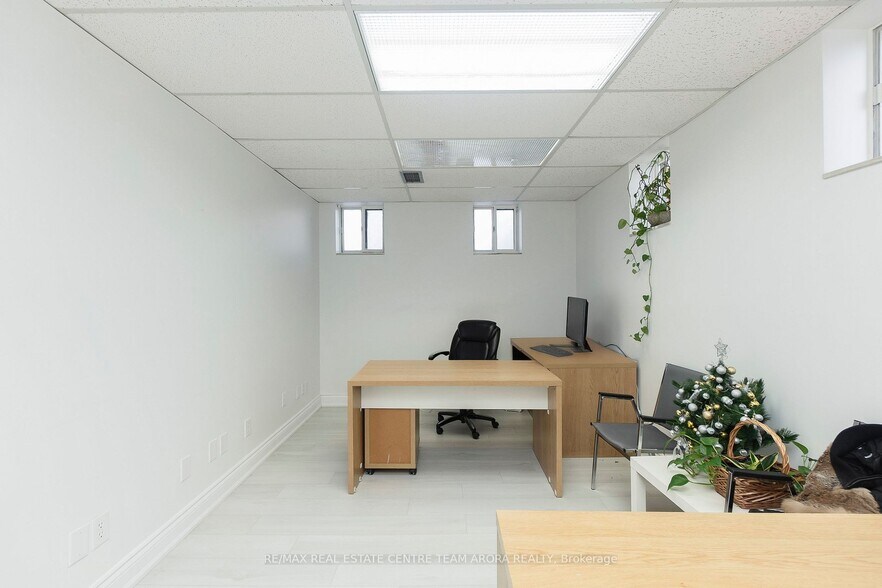 More Photos Of 3173 Erindale Station Rd, Mississauga Medical For Sale