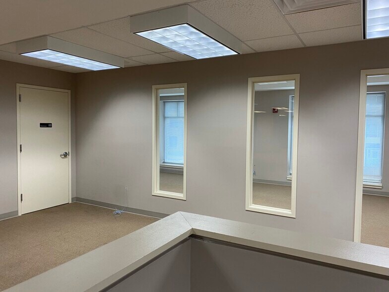More Photos Of 239-241 N Broad St, Philadelphia Office For Sale