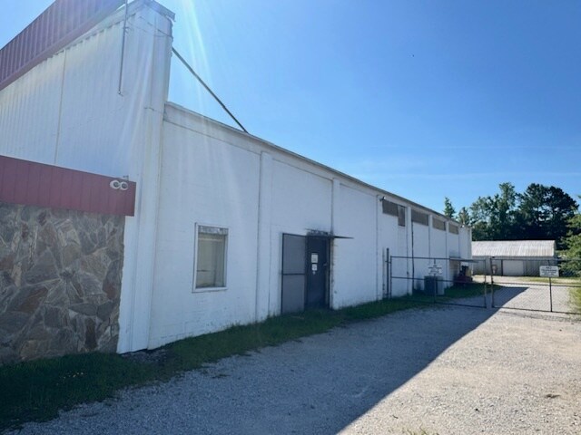 More Photos Of 637 State Rd, Cheraw Manufacturing For Sale