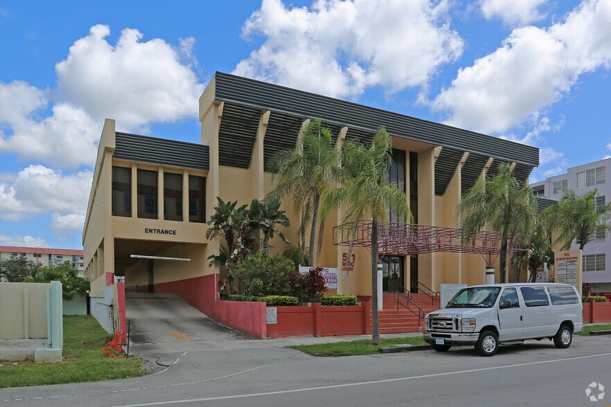 More Photos Of 951 NE 167th St, Miami Medical For Sale