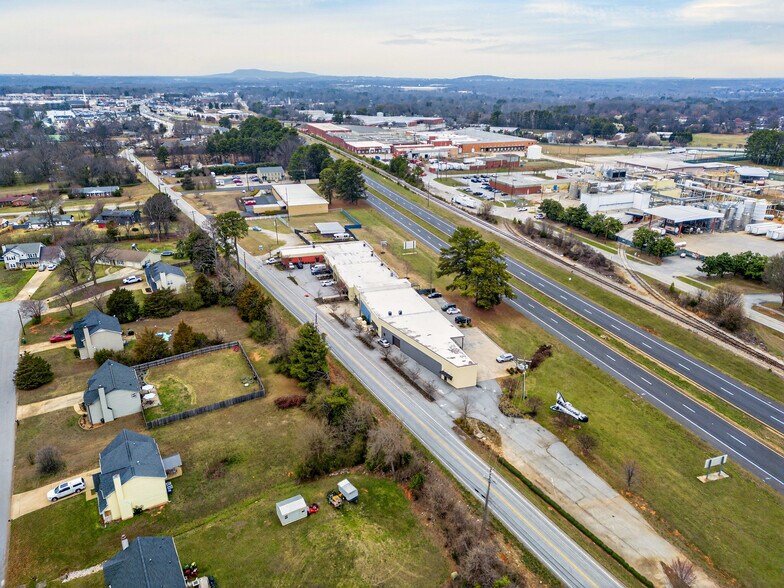More Photos Of 325 New Neely Ferry Rd, Mauldin Warehouse For Sale