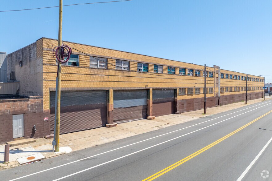 More Photos Of 2235 Castor Ave, Philadelphia Warehouse For Lease