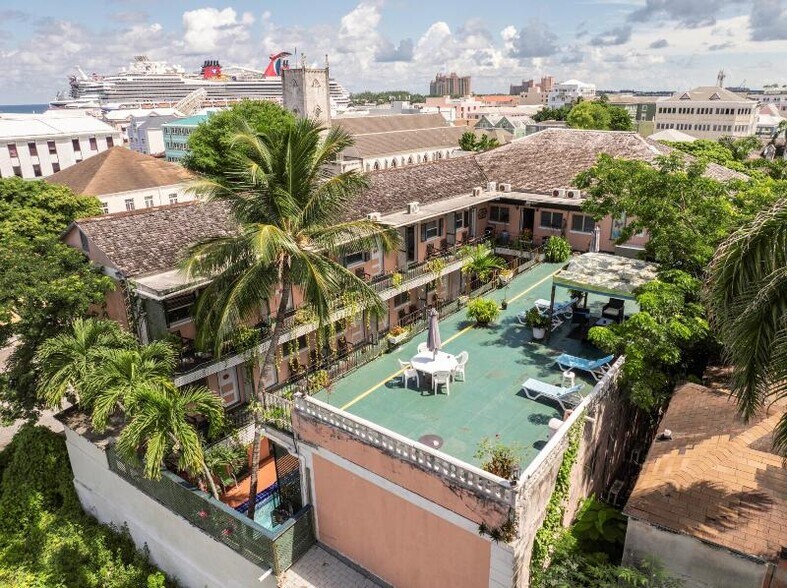 More Photos Of 40 George St, Nassau Hotel For Sale