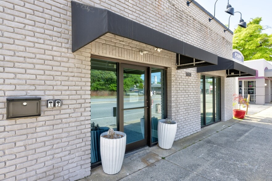 More Photos Of 1608 Taylor St, Columbia Freestanding For Lease