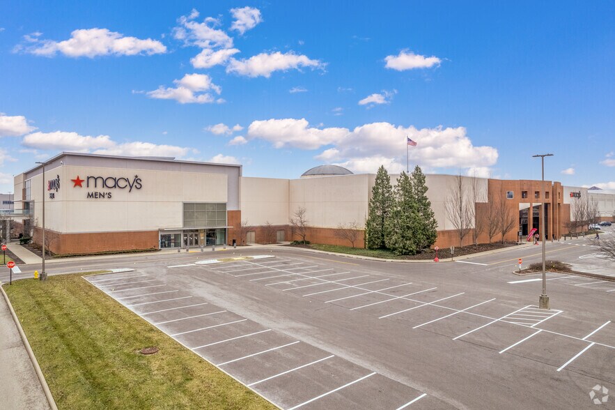 More Photos Of 7875 Montgomery Rd, Cincinnati Unknown For Lease