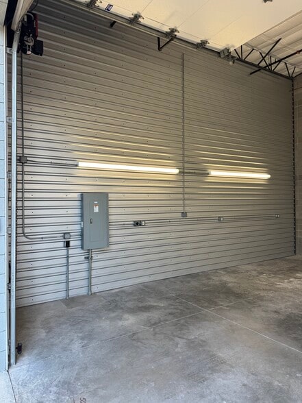 More Photos Of 31606 N Cave Creek Rd, Cave Creek Self Storage For Sale