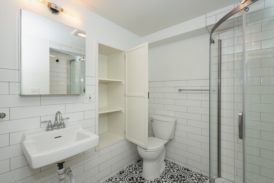 More Photos Of 1400 Detroit St, Denver Apartments For Sale