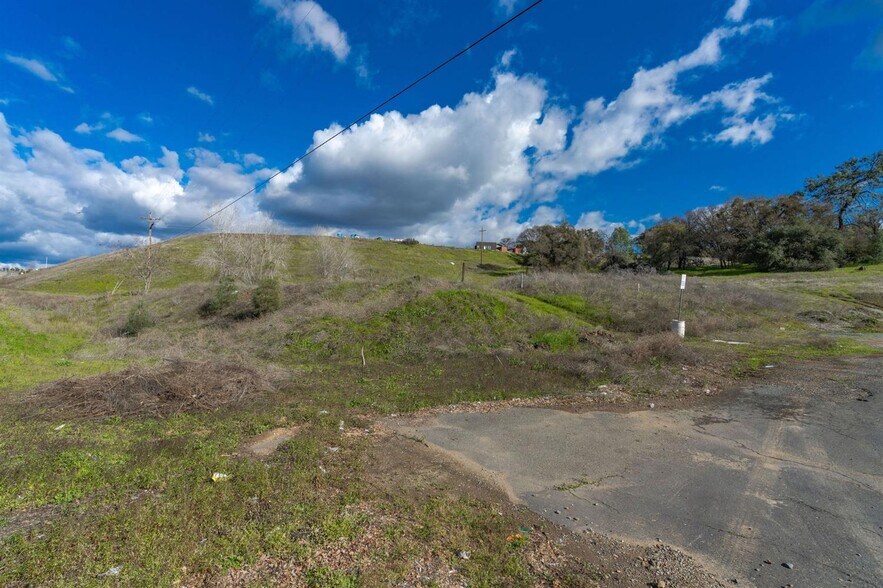More Photos Of Ridge Road, Sutter Creek Land For Sale