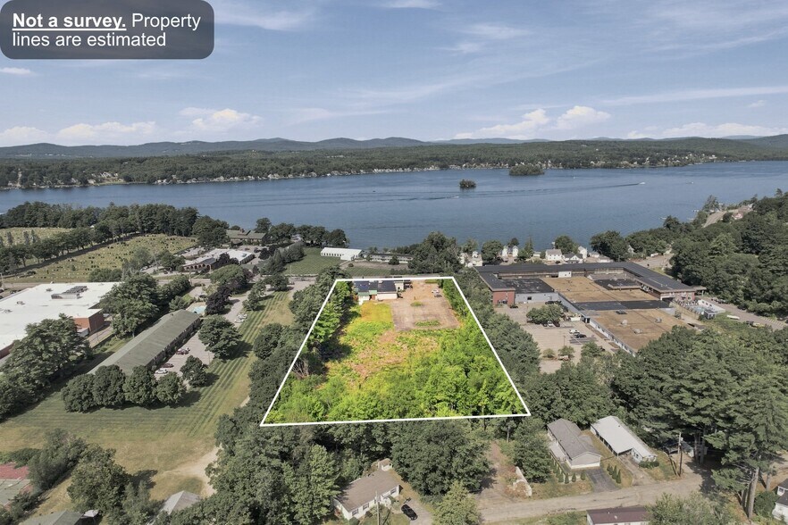More Photos Of 95 Lake St, Gilford Restaurant For Sale