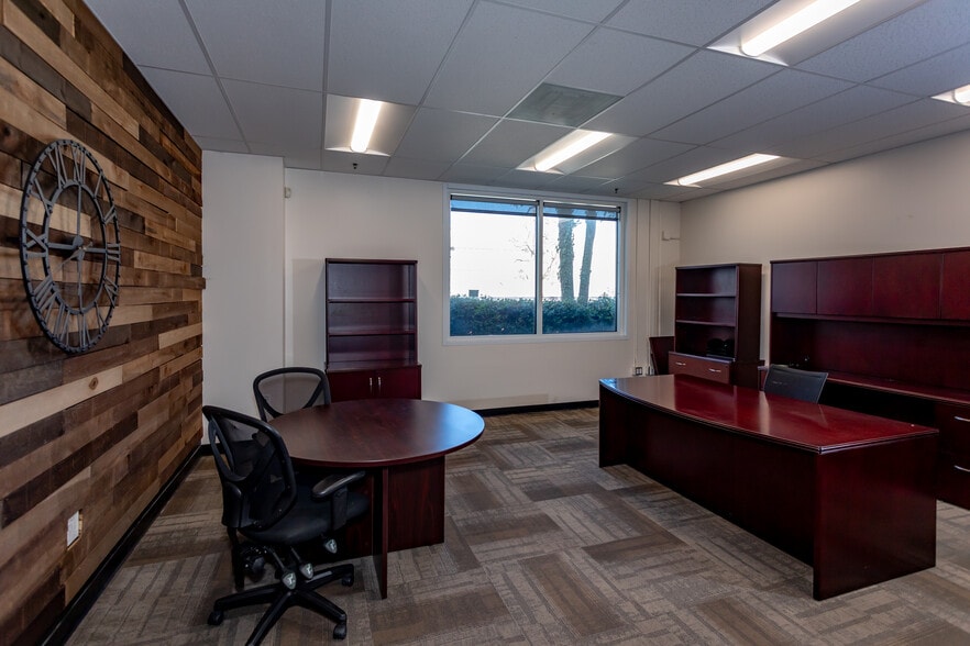 More Photos Of 10730 Bell Ct, Rancho Cucamonga Warehouse For Lease