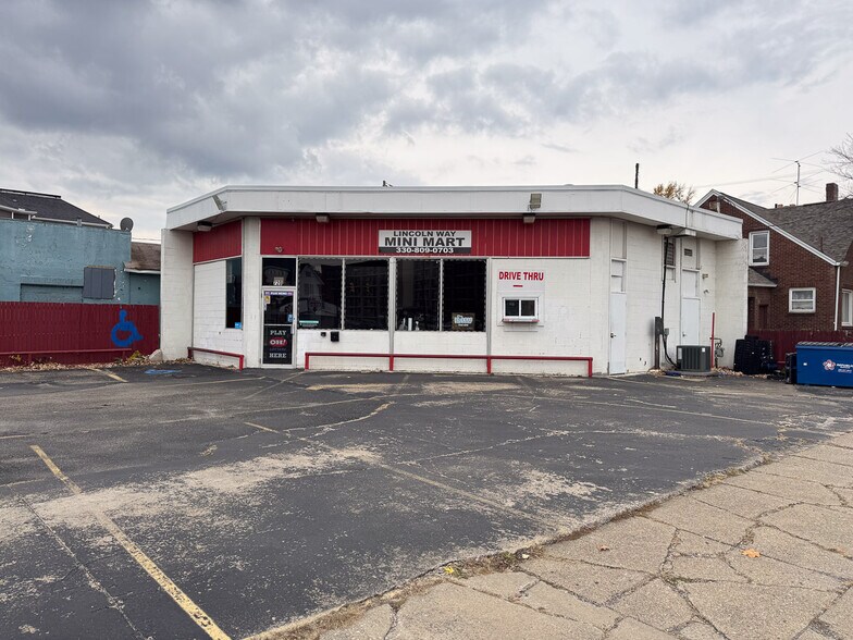 Primary Photo Of 720 Lincoln Way E, Massillon General Retail For Sale