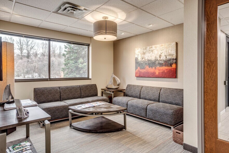 More Photos Of 14525 Hwy 7, Minnetonka Medical For Lease