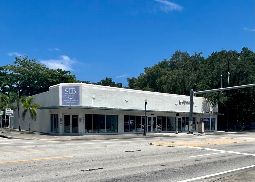 More Photos Of 6621 Biscayne Blvd, Miami Storefront For Sale
