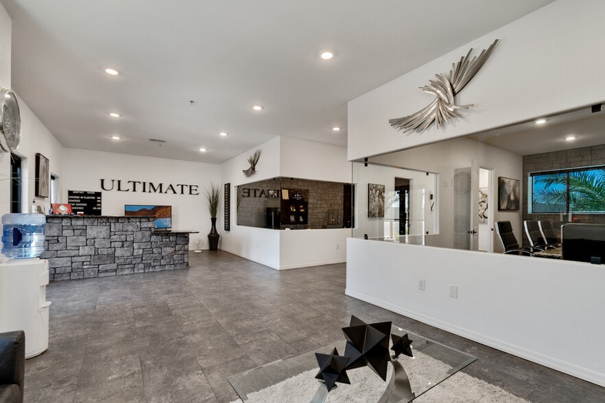 More Photos Of 6030 N Litchfield Rd, Litchfield Park Self Storage For Lease