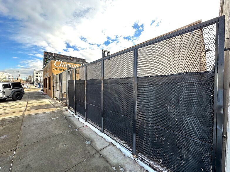 More Photos Of 2218 Champa St, Denver Warehouse For Sale