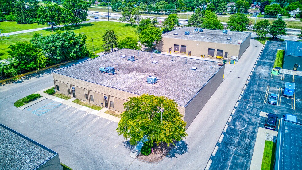 More Photos Of 37703-37713 Schoolcraft Rd, Livonia Unknown For Lease