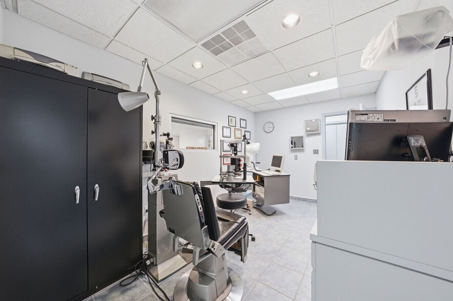 More Photos Of 415 Totowa Rd, Totowa Medical For Sale