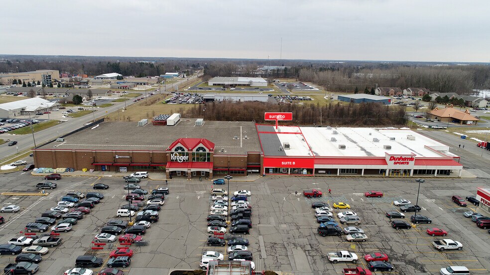 More Photos Of 1003-1047 W 7th St, Auburn Unknown For Lease