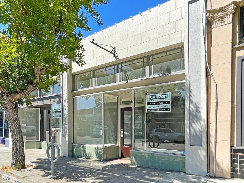 More Photos Of 2924-2926 College Ave, Berkeley Storefront For Lease