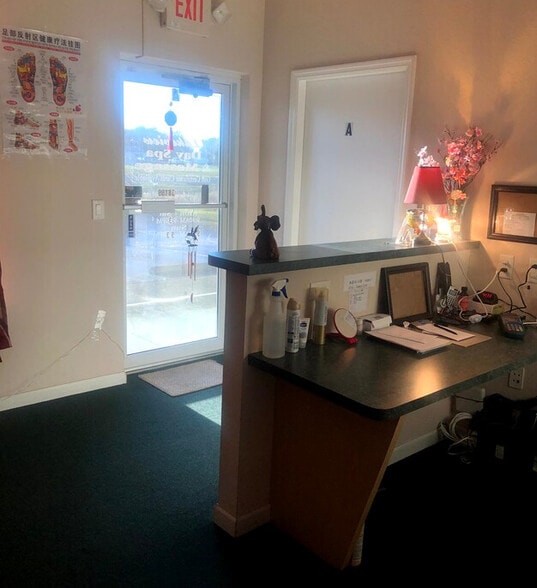 More Photos Of 15437 S US Highway 441, Summerfield Medical For Lease