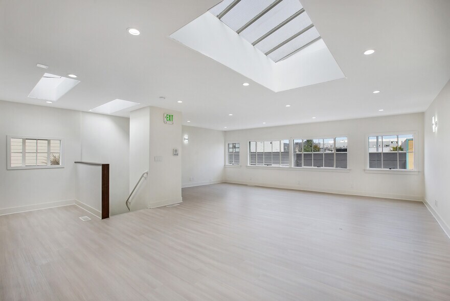 More Photos Of 736 Clementina St, San Francisco Flex For Sale