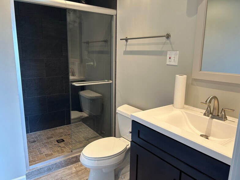 More Photos Of 5681 Broadway, Merrillville Daycare Center For Lease