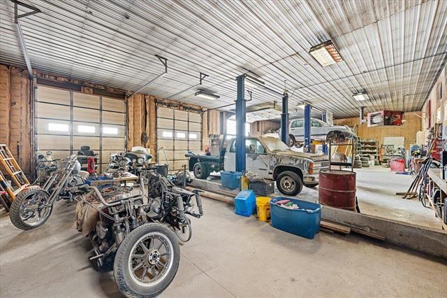 More Photos Of 401 N 5th St, Custer Industrial For Sale