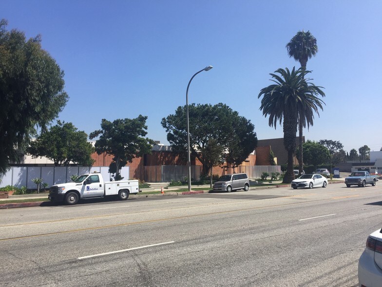 Primary Photo Of 4200 Sepulveda Blvd, Culver City Coworking Space