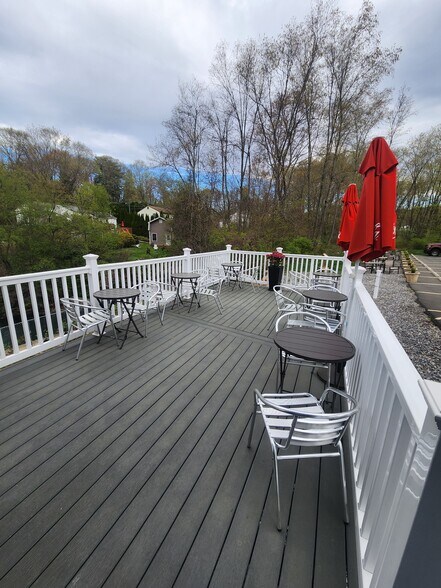 More Photos Of 605 Wolcott Rd, Wolcott Specialty For Sale