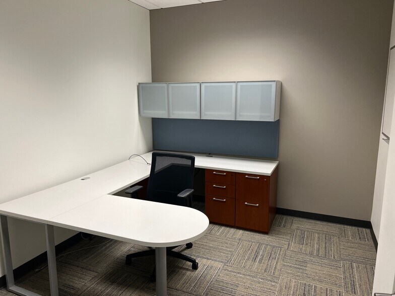 More Photos Of 3854 American Way Dr, Baton Rouge Office For Lease