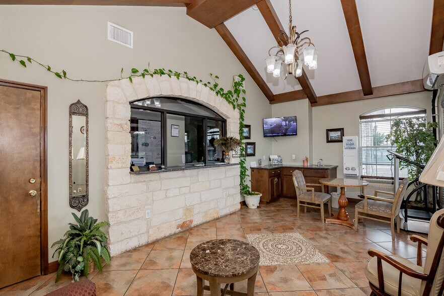 More Photos Of 3005 Houston Hwy, Victoria Hotel For Sale