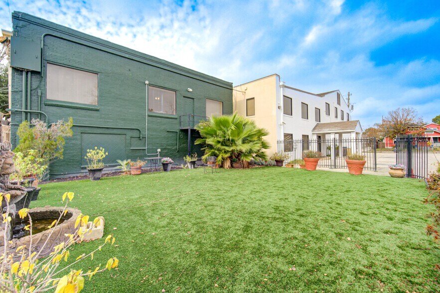 More Photos Of 3600 Michaux St, Houston Lodge Meeting Hall For Sale